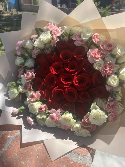 Red rose bouquet by Little Garden by Lily.